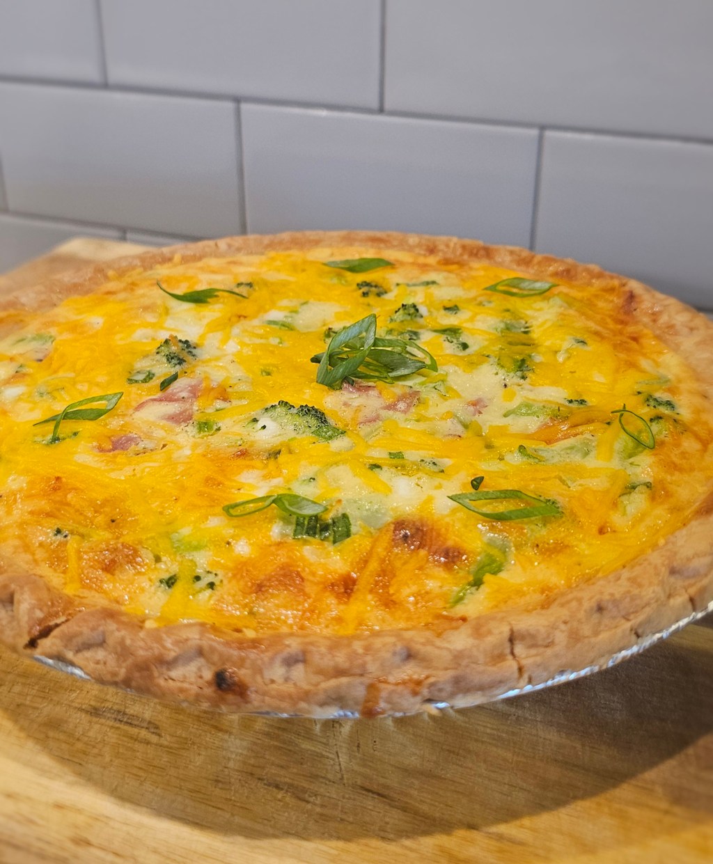 Broccoli Cheddar Cottage Cheese&nbsp;Quiche